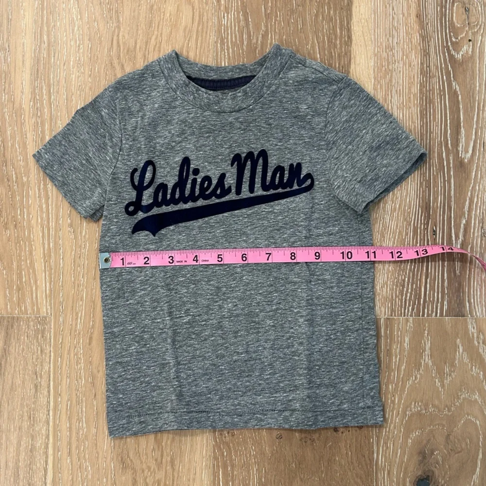 Boys Ladies Man T-Shirt gray‎ with appliqué size 2T